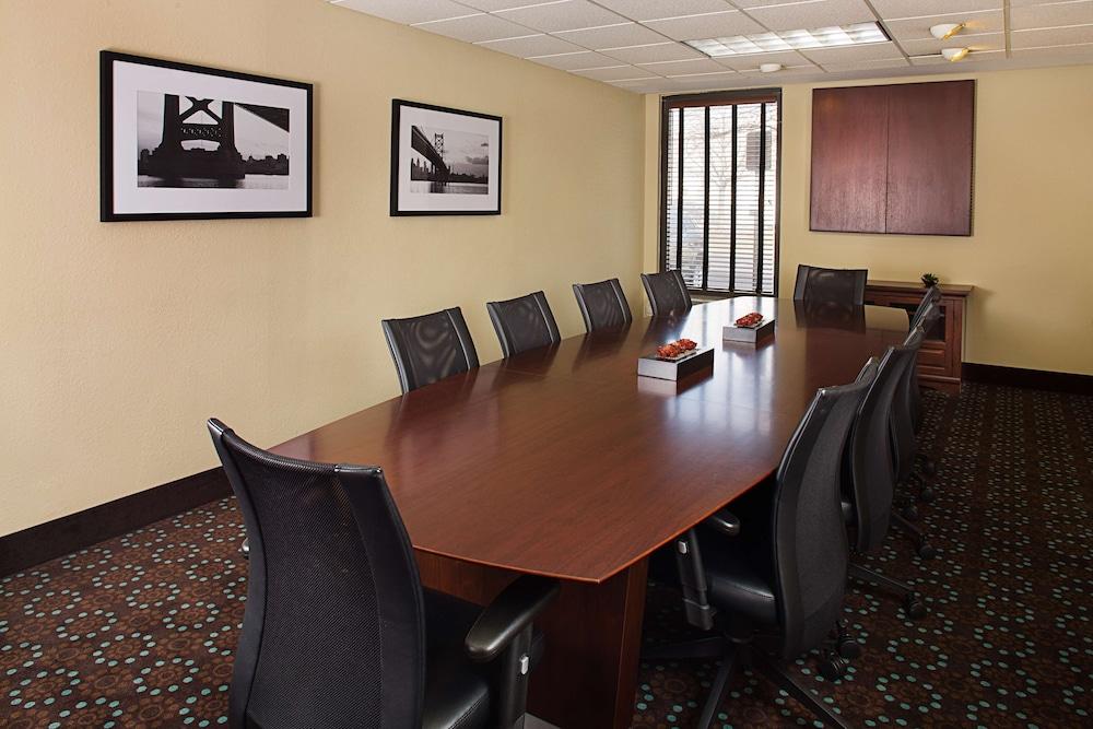 Hampton Inn Philadelphia/Уиллоу-Гров Экстерьер фото
